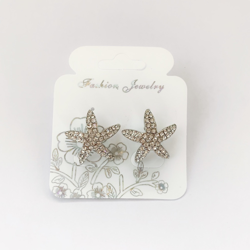 ⭐️Silver Starfish Earrings⭐️